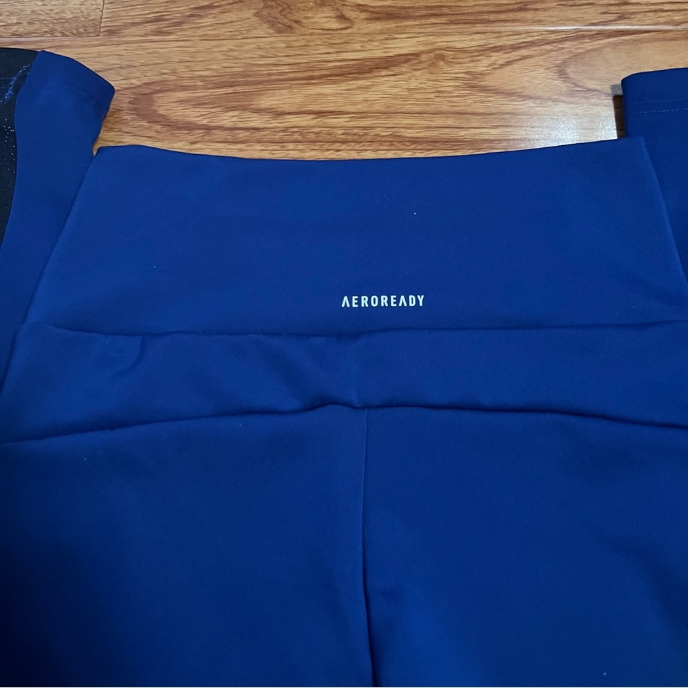 New Adidas Aeroready PrimeGreen XS AB Workout Yoga Running Gym New With Tags New - Picture 3 of 11